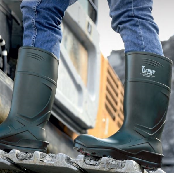 TECHNOBOOTS